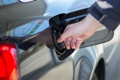 Maximizing Efficiency: Fuel Economy Hacks for All Cars