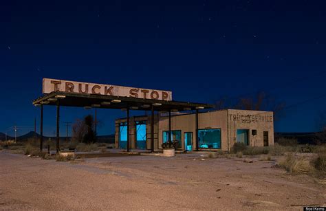 Ghost Town Explorations: Mysterious Stops on Road Trips